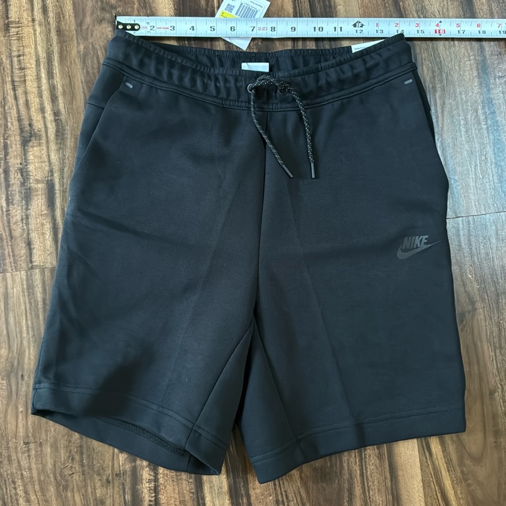Nike Tech Fleece Shorts Black Small